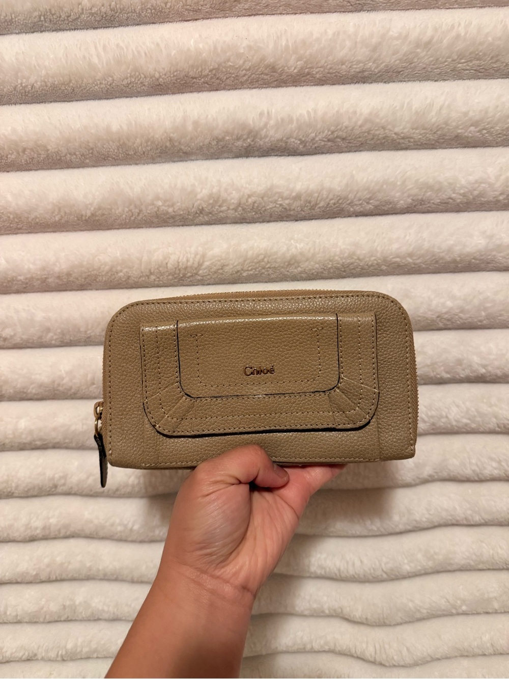 Chloé Paraty Zip Around Long Wallet With Dust Bag